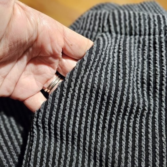 Zenana Outfitters Black and White Striped Top - Picture 2 of 15